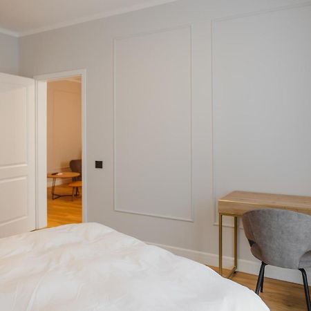 Bloom Downtown Suites Cluj-Napoca Exterior photo