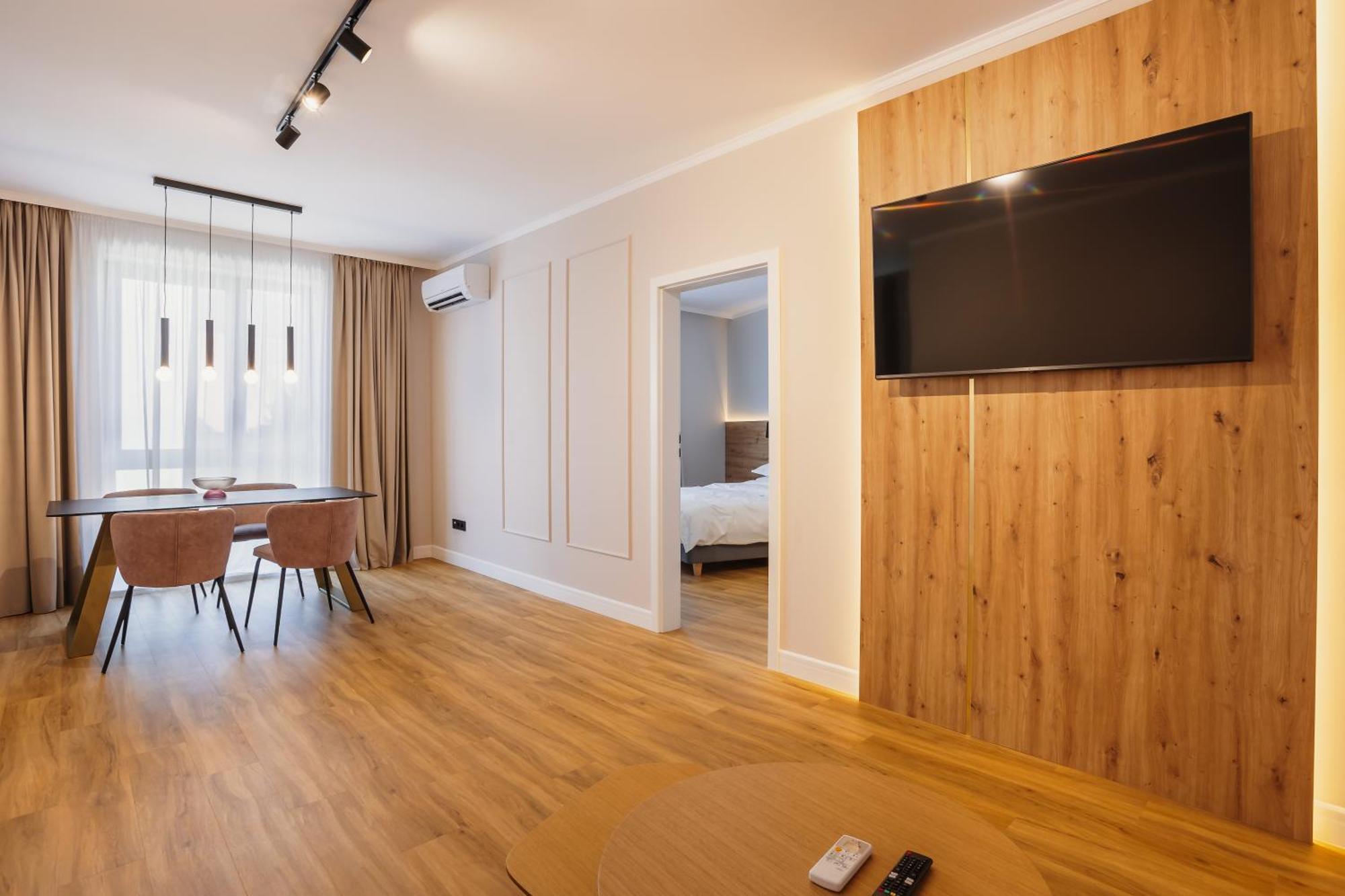 Bloom Downtown Suites Cluj-Napoca Exterior photo