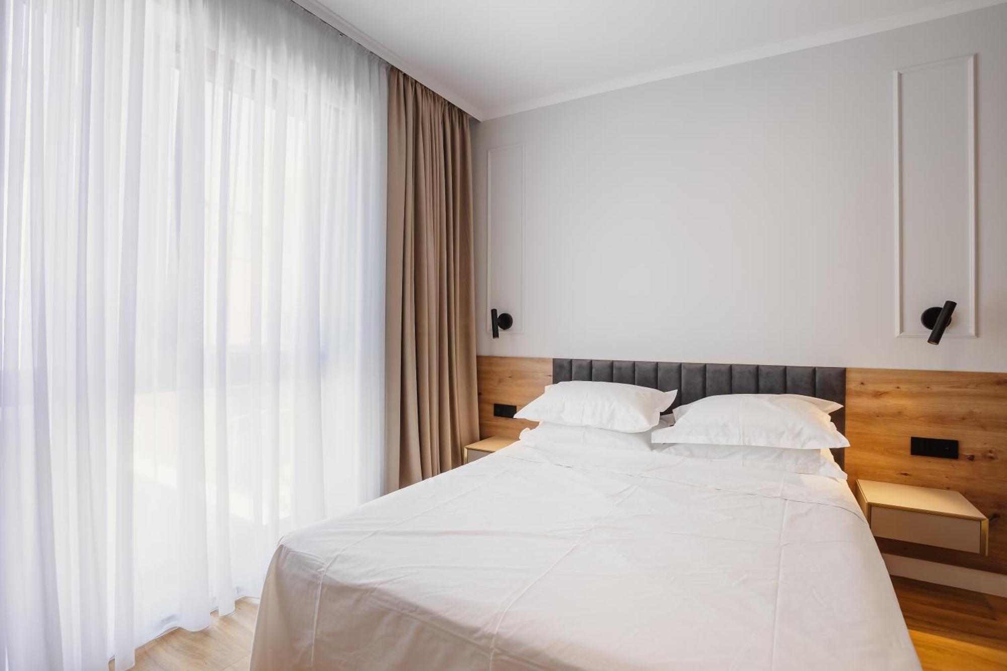 Bloom Downtown Suites Cluj-Napoca Exterior photo